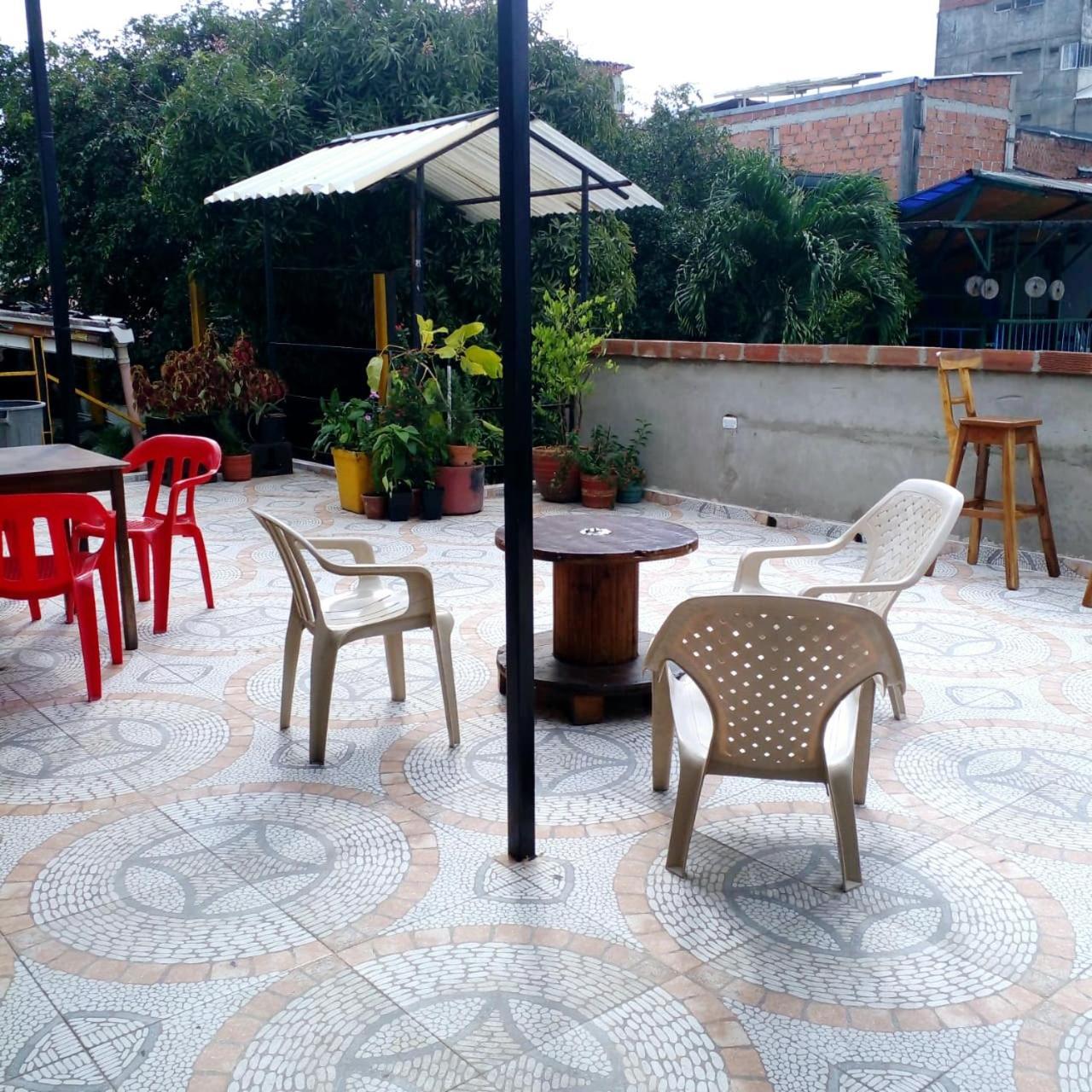 Casa Amarilla Hostel - Cali Eksteriør bilde