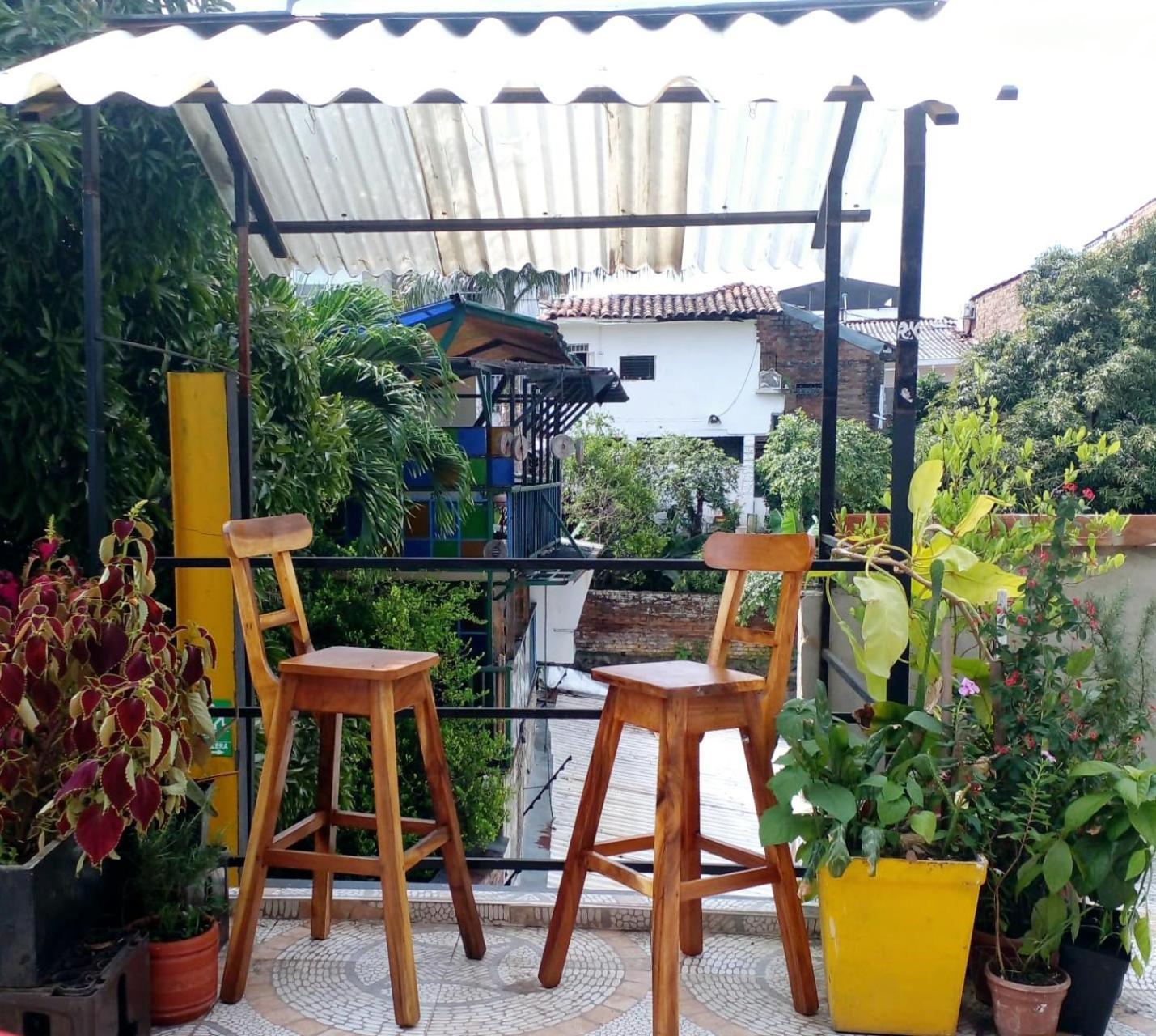 Casa Amarilla Hostel - Cali Eksteriør bilde